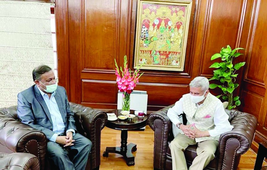 Information and Broadcasting Minister Dr. Hasan Mahmud at a meeting with Indian External Affairs Minister S Jayshankor at Naya Delhi South Block on Tuesday. PID photo