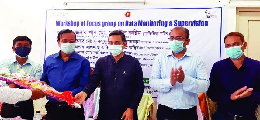 Additional Secretary Khan Mohammad Rejaul Karim speaks at a workshop on data preservation organized for the field level employees of the family planning department at Betagi Upazila, Barguna on Thursday.