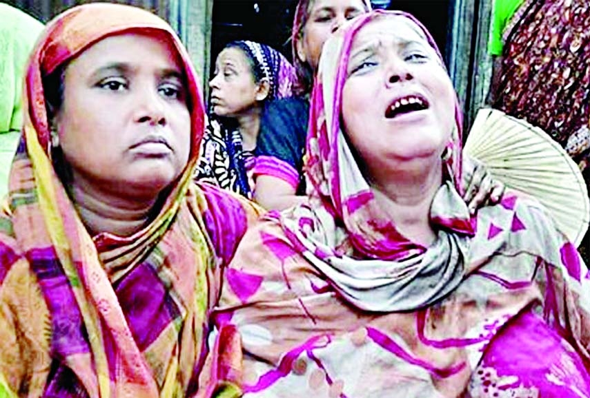 Relatives of three female students who drowned in Turag River wail at Painshile Uttar Para in Sadar upazila of Gazipur district on Monday.