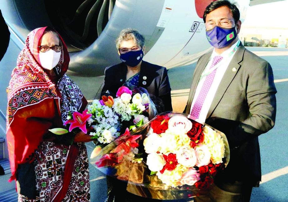 Bangladesh Envoy to US M Shahidul Islam and Permanent Representative of Bangladesh to UN Rabab Fatima welcome Prime Minister Sheikh Hasina with bouquet when the latter reached John F Kenedy International Airport in New York on Sunday to join UNGA session.