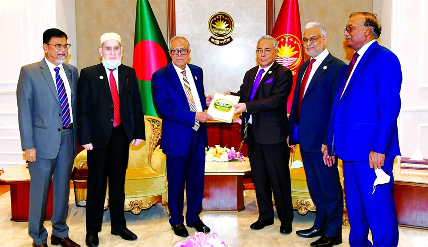 A delegation led by Chief Justice Syed Mahmud Hossain submits annual report of the Supreme Court-2020 to President Abdul Hamid at Bangabhaban on Thursday.