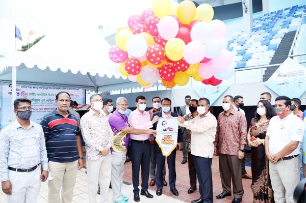 President of Bangladesh Swimming Federation and Chief of Naval Staff Admiral M Shaheen Iqbal inaugurating the Bangabandhu 34th National Age Group Swimming & Diving Competition by releasing the balloons as the chief guest at the Syed Nazrul Islam National