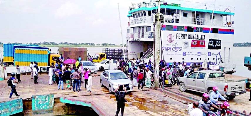 Ferry services on Shimulia-Banglabazar route that remained suspended for 48 days resumed on Monday morning on a trial basis.