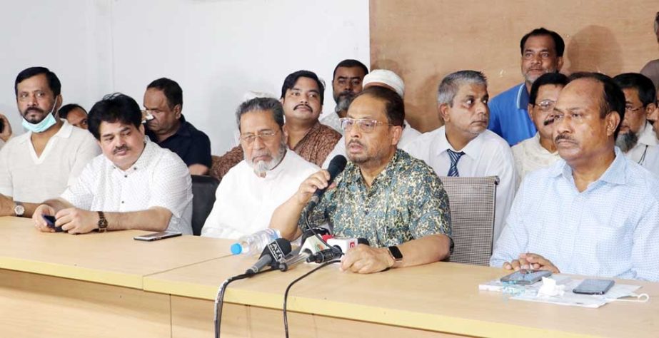 Jatiya Party Chairman GM Kader , MP speaks at a reception accorded to the newly appointed Secretary General of the party Mujibul Haque Chunnu at the party's Banani office in the city on Sunday. NN photo