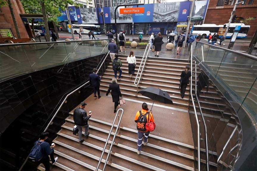 Sydneysiders filter into the city this morning after more than 100 days of lockdown.