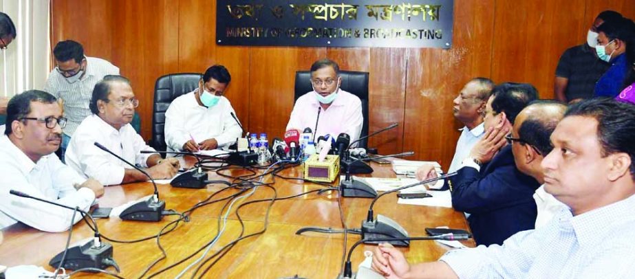 Information and Broadcasting Minister Dr Hasan Mahmud expresses views with Editors at the Ministry conference room in the capital on Sunday. NN photo