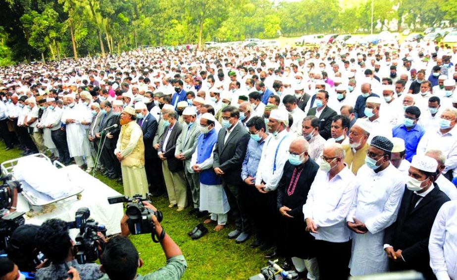 The Namaz-e-Janaza of eminent advocate Abdul Baset Majumdar was held on the High Court premises in the city on Wednesday. NN photo