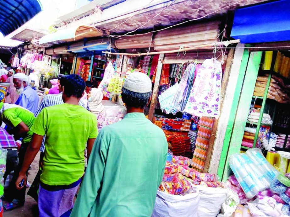 KISHOREGANJ : The BSTI disapproved foods have flooded Kishoreganj's markets, which might have harmed children's health. NN Photo.