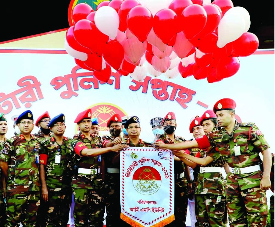 Adjutant General of Army Major General Sakil Ahmed inaugurates Military Police Week-2021 at Army Multipurpose Complex in the capital on Sunday by flying balloons and festoons. ISPR photo