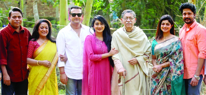 From left to right: Shatabdi Wadud, Aruna Biswas, Shahed Sharif Khan, Swagota, Abul Hayat, Sohana Saba and Gazi Abdun Noor at the shooting spot of movie Asombhob at Jabra Village in Manikganj