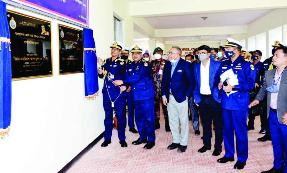 Director General of Bangladesh Coast Guard Rear Admiral Ashraful Hoq Chowdhury inaugurates officers' mess and sailor's abode of Bangladesh Coast Guard station Teknaf on Sunday. NN photo