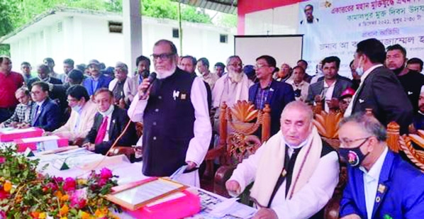 JAMALPUR: Liberation War Affairs Minister AKM Mozammel Haque MP addresses a discussion meeting as Chief Guest on the occasion of the 'Kamalpur Free Day ' at Bakshiganj on Saturday.