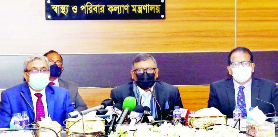 Health and Family Welfare Minister Zahid Maleque speaks at a press conference at the seminar room of the ministry on Tuesday about the preparedness of Health Sector to resist Omicron variant. NN photo