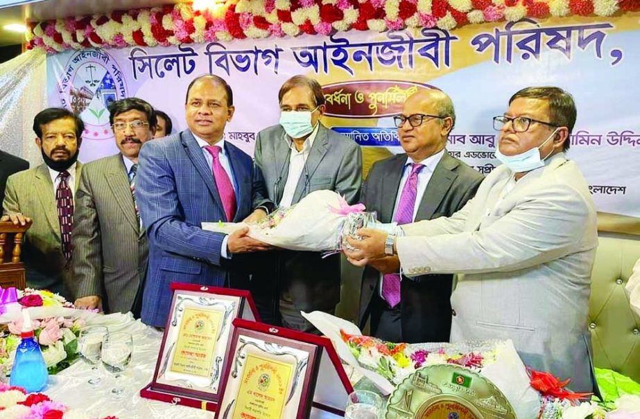 Advocate Aminul Islam has been elected as the General Secretary of the 'Sylhet Division Lawyers Council, Dhaka'. Attorney General AM Amin Uddin and other lawyers are congratulating him in a program held on Tuesday in the capital.