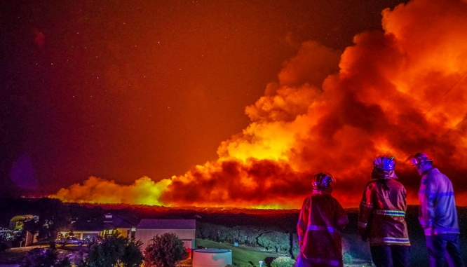 Burns Western Australia when the eastern part witnesses deluge.