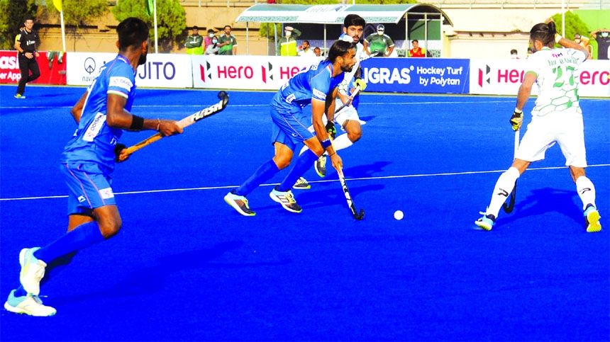 A moment of the match of the Asian Champions Trophy men's hockey tournament between India and Pakistan at the Maulana Bhashani National Hockey Stadium on Friday.