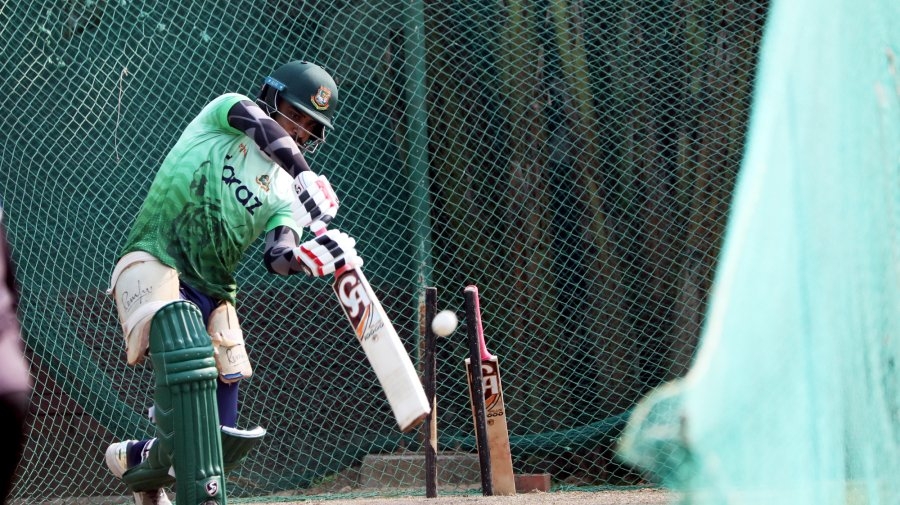 Tamim Iqbal during his indoor practice session at the Sher-e-Bangla National Cricket Stadium in the city's Mirpur on Monday. BCB photo