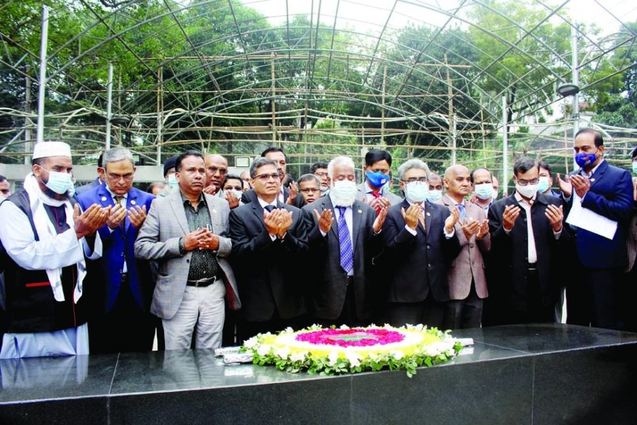 Newly appointed Chief Engineer of LGED Sheikh Mohammad Mohsin pays tribute to the portrait of the Father of the Nation Bangabandhu Sheikh Mujibur Rahman by placing floral wreath at Dhanmondi 32 No in the capital on Sunday. NN photo