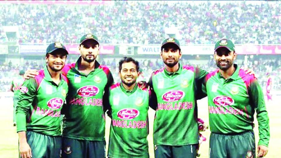 Five-man Army of Bangladesh (From left: Shakib Al Hasan, Mashrafe Bin Mortaza, Mushfiqur Rahim, Mahmudullah Riyad, Tamim Iqbal). File photo