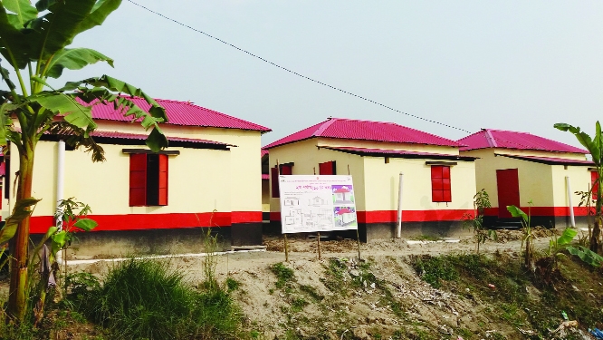 A house built for poor families in the second phase of Mujib centenary in Bhangura upazila of Pabna. The photo was taken from Charbhangura village on Friday.