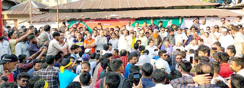 RAJBARI: Ali Newaz Mahmud Khaiyam., former MP and Central leader of BNP addresses a protest meeting in Rajbari on Wednesday condemning price hike of essential commodities organised by Rajbari District BNP.