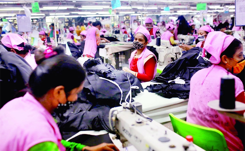 Today is International Women's Day. Women are not lagging behind men. They also play a vital role in the economy of the country by running the wheel of garment factories. This photo was taken from Manikganj on Monday.