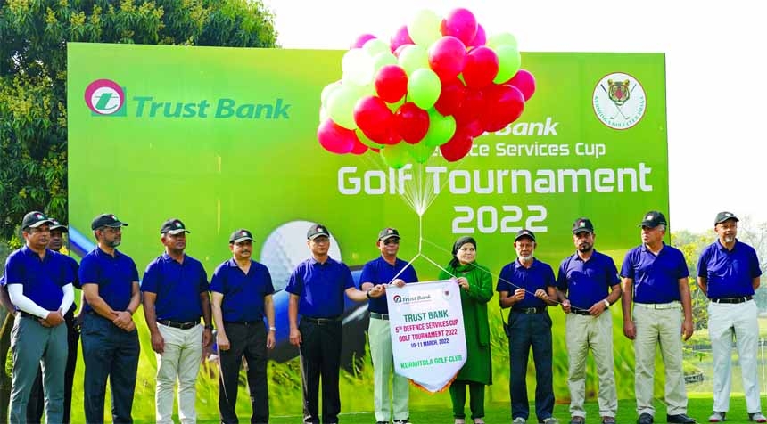 Chief of General Staff of Bangladesh Army Lieutenant General Ataul Hakim Sarwar Hasan inaugurates the Trust Bank Defence Services Cup Golf Tournament by releasing the balloons at Kurmitola Golf Club in Dhaka Cantonment on Friday.