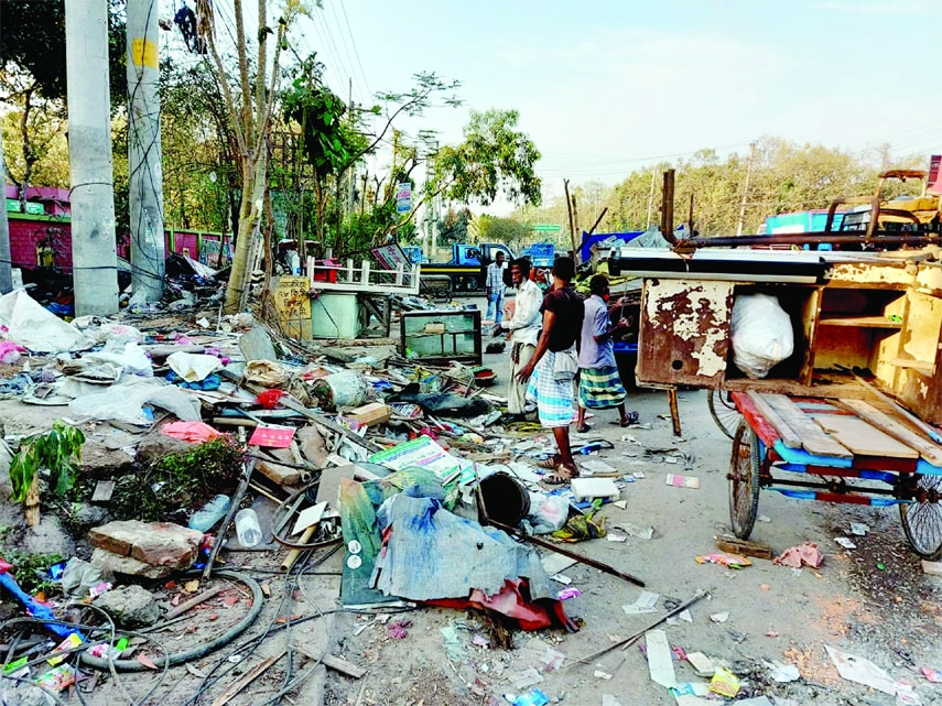 GAZIPUR (Sadar): Forest Department and Road Department Officials evict 20 shops, houses in front of the Range Officer of Dhaka-Mymensingh Highway at Rajendrapur Crossing on Friday.
