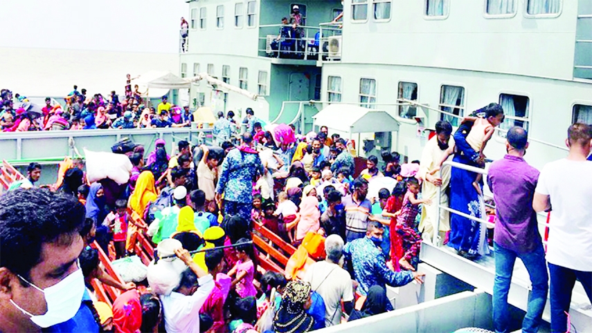 Another batch of 1,097 Rohingyas reached Bhasan Char from Chattogram's Patenga Boat Club on Wednesday in the ninth phase under the supervision of Bangladesh Navy.