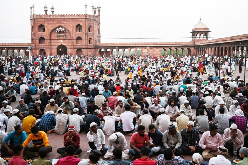 Thousands of Indian Muslims gathered on Sunday at Delhi's iconic Jama Masjid to break their Ramadan fasts on the first day of the Islamic holy month of Ramadan in the country.