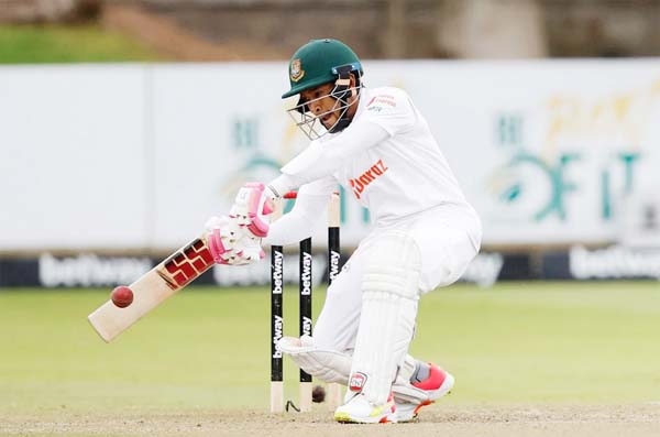 Mushfiqur Rahim of Bangladesh, in action against South Africa on the third day of the second Test at Saint George's Park in Port Elizabeth of South Africa on Sunday. Mushfiqur hit a sparkle 51.