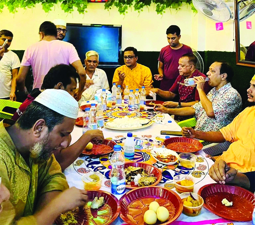 Councillors of 31 and 32 No Wards of DSCC Hazi Sheikh Md. Alamgir and MA Mannan, along with other leaders of Panchaet at the Sehri Party organised by KM Azam Lane Panchaet Committee in the city on Friday.