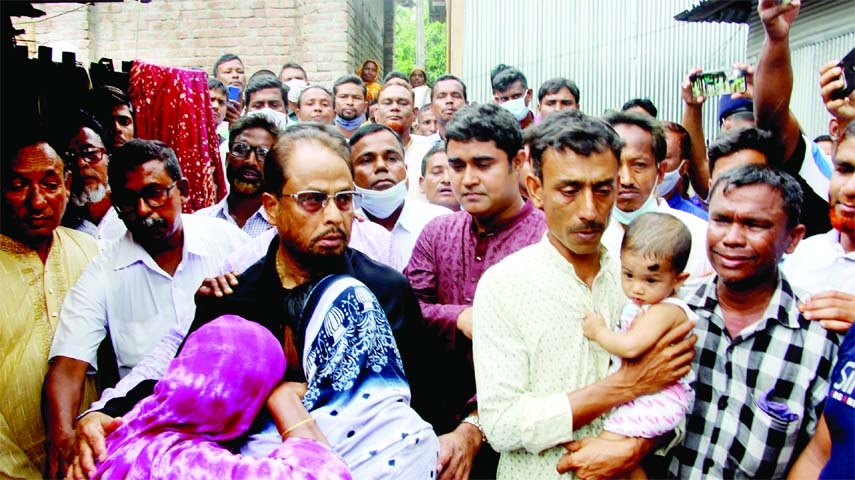 LALMONIRHAT: GM Kader, Chairman, Jatiya Party visits house of late Rabiul Islam at Kazir Chowra Village in Lalmonirhat Sadar Upazila who was killed in police custody recently.