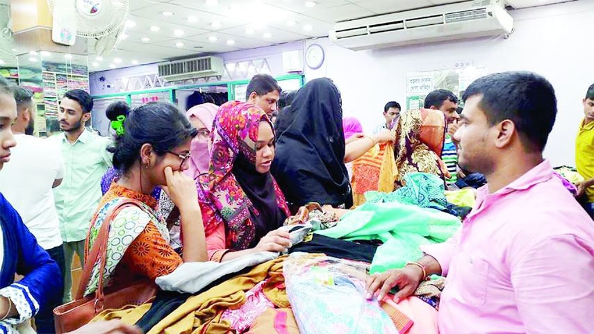 MOULVIBAZAR: Huge rush in markets in Moulvibazar on Saturday.