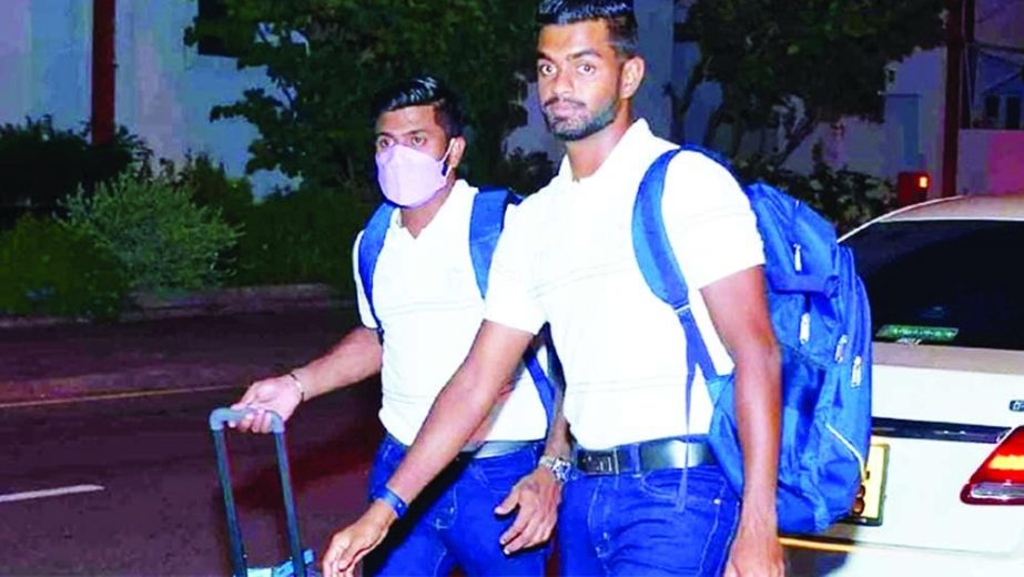Members of Sri Lanka Cricket team arrive in Dhaka on Sunday. Agency photo