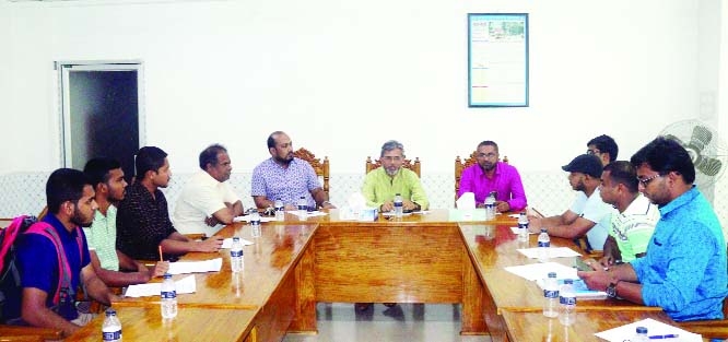 A view of a press conference arranged by Bangladesh Agricultural University Research System held in the Conference Room of the university on Thursday.