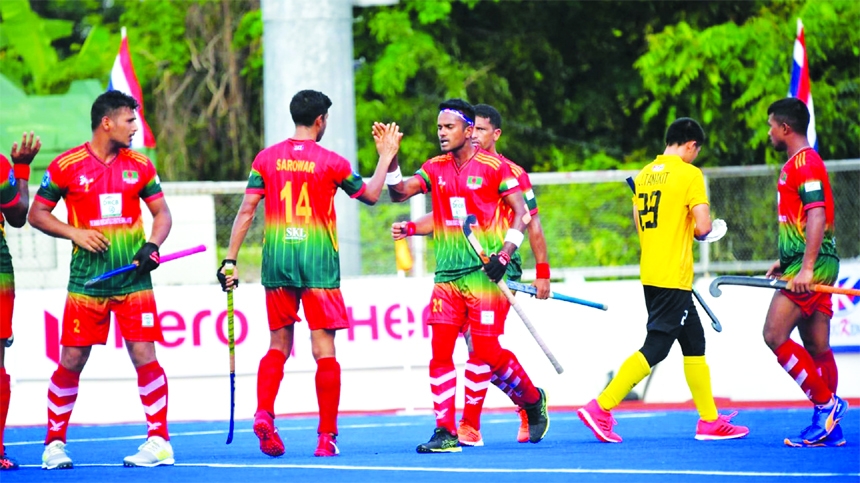 Players of Bangladesh Hockey team celebrate after scoring a goal against Thailand in the Group-B match of the Asian Games Hockey Qualifiers at Bangkok, the capital city of Thailand on Saturday.