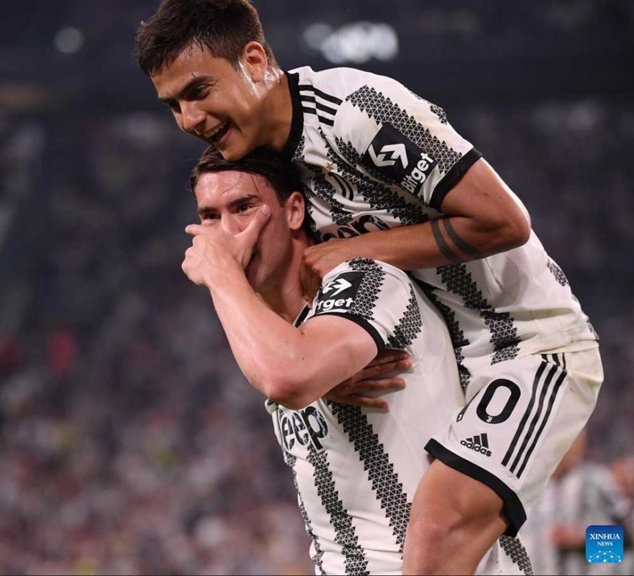 FC Juventus' Dusan Vlahovic (bottom) celebrates his goal with his teammate Paulo Dybala during a Serie A football match between FC Juventus and Lazio in Turin, Italy on Monday. Agency photo