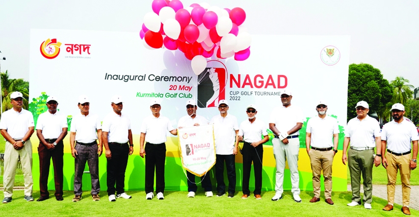 Vice-President of Kurmitola Golf Club and GOC and Area Commander of Logistic Area Major General Md Zahirul Islam inaugurates the Nagad Cup Golf Tournament-2022 by releasing the balloons at Kurmitola Golf Club in Dhaka Cantonment on Friday.