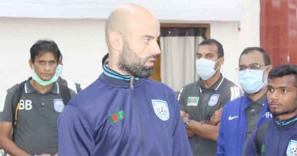 Members of Bangladesh Football team return home from Malaysia on Wednesday night.