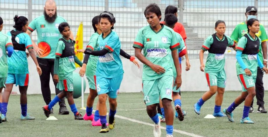 Members of Bangladesh eves team during their practice session at the Bir Shreshtha Shaheed Sepoy Mohammad Mostafa Kamal Stadium in the city's Kamalapur on Wednesday. Agency photo