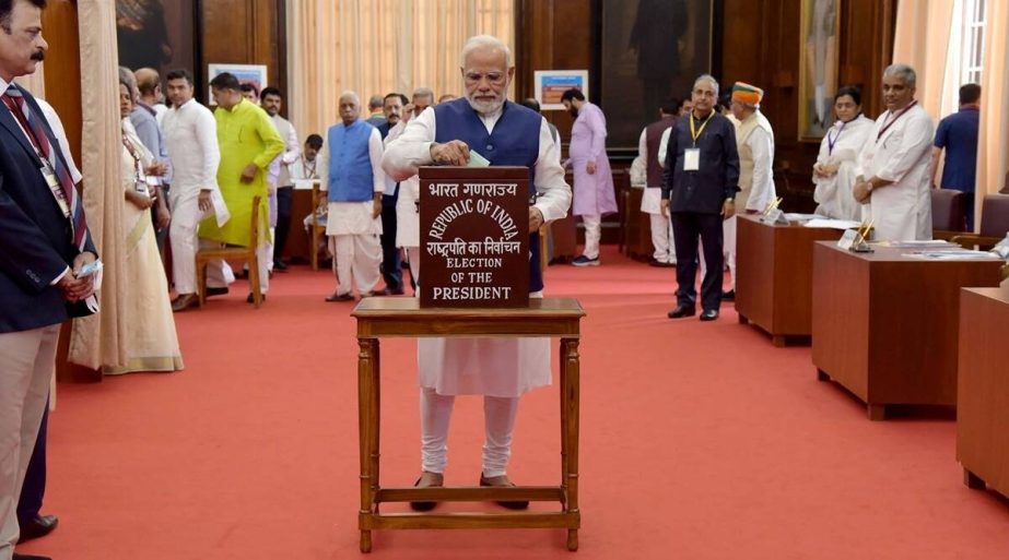 Prime Minister Narendra Modi casts his vote in Delhi to elect the 15th President of India.