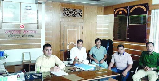 MANIKGANJ: Daulatpur Upazila Administration arranges a press briefing on houses distribution on the occasion of 'Mujib Barsha' in Daulatpur Upazila on Tuesday.
