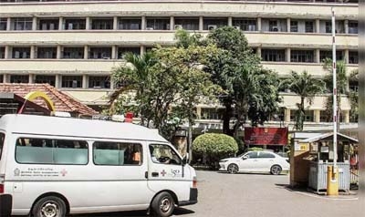 Hospital beds in bankrupt Sri Lanka are empty.