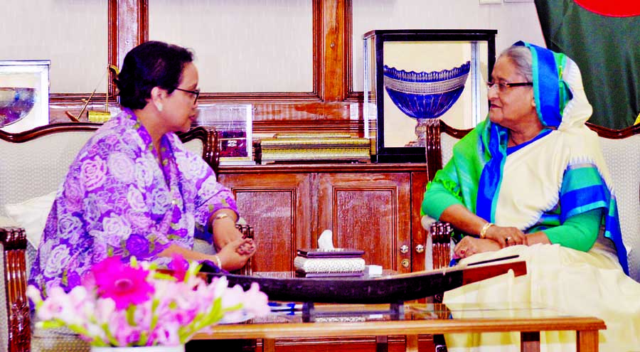 Visiting Indonesian Foreign Minister Mrs Rento LP Marsudi called on Prime Minister Sheikh Hasina at Ganabhaban on Tuesday to decide Rohingya issue. Photo PMO