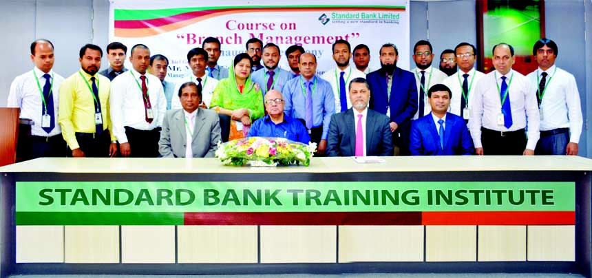 Mamun-Ur-Rashid, Managing Director of Standard Bank Limited, inaugurating a three- day long course on "Branch Management" at its Training Institute recently. Former Deputy Governor of Bangladesh Bank Kh Ibrahim Khaled, Principal of the Institute Md Zaka