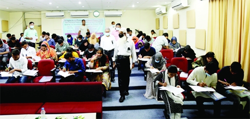 TANGAIL : Prof Dr Md Farhad Hossain, VC of Mawlana Bhashani Science and Technology University (MBSTU) visits the examination hall of 'Kha Unit' admission test of Honours first year at the Campus on Saturday.