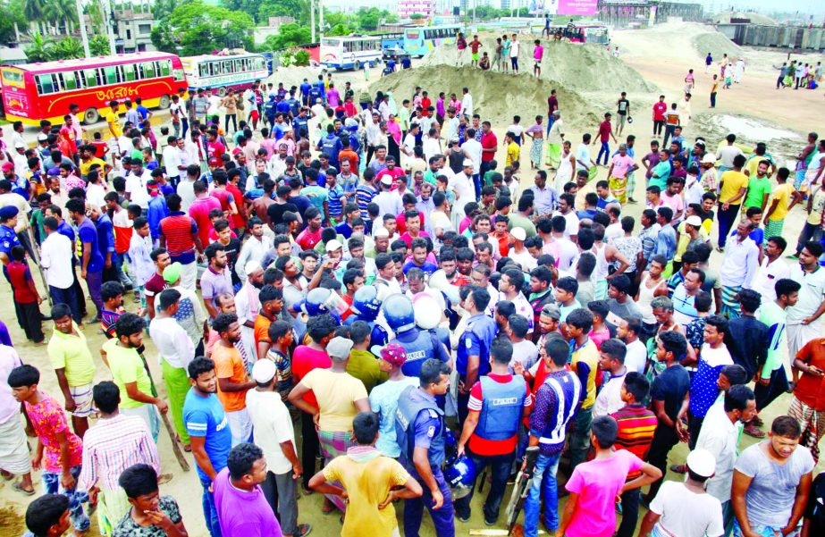 Several vehicles remained stuck on Dhaka-Mawa road as auto-rickshaw workers gathered to press home their various demands. At one stage, police dispersed them on Friday.
