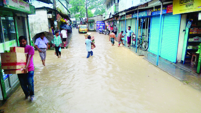 SYLHET: Bahubal Residential Areas in Sylhet city have gone under water after slight rainfall due to poor drainage system causing sufferings to the city dwellers .