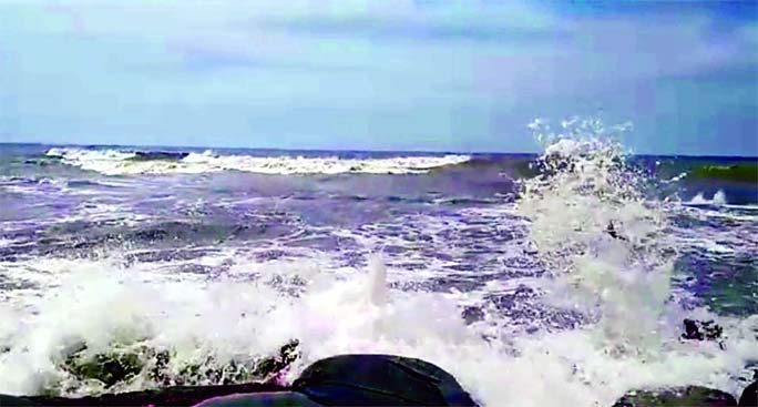 Unusual tides are blowing through the coastal area. Villages of Kalapara upazila in Patuakhali district were submerged, as the water of Ramnabad River breached the dyke on Monday.